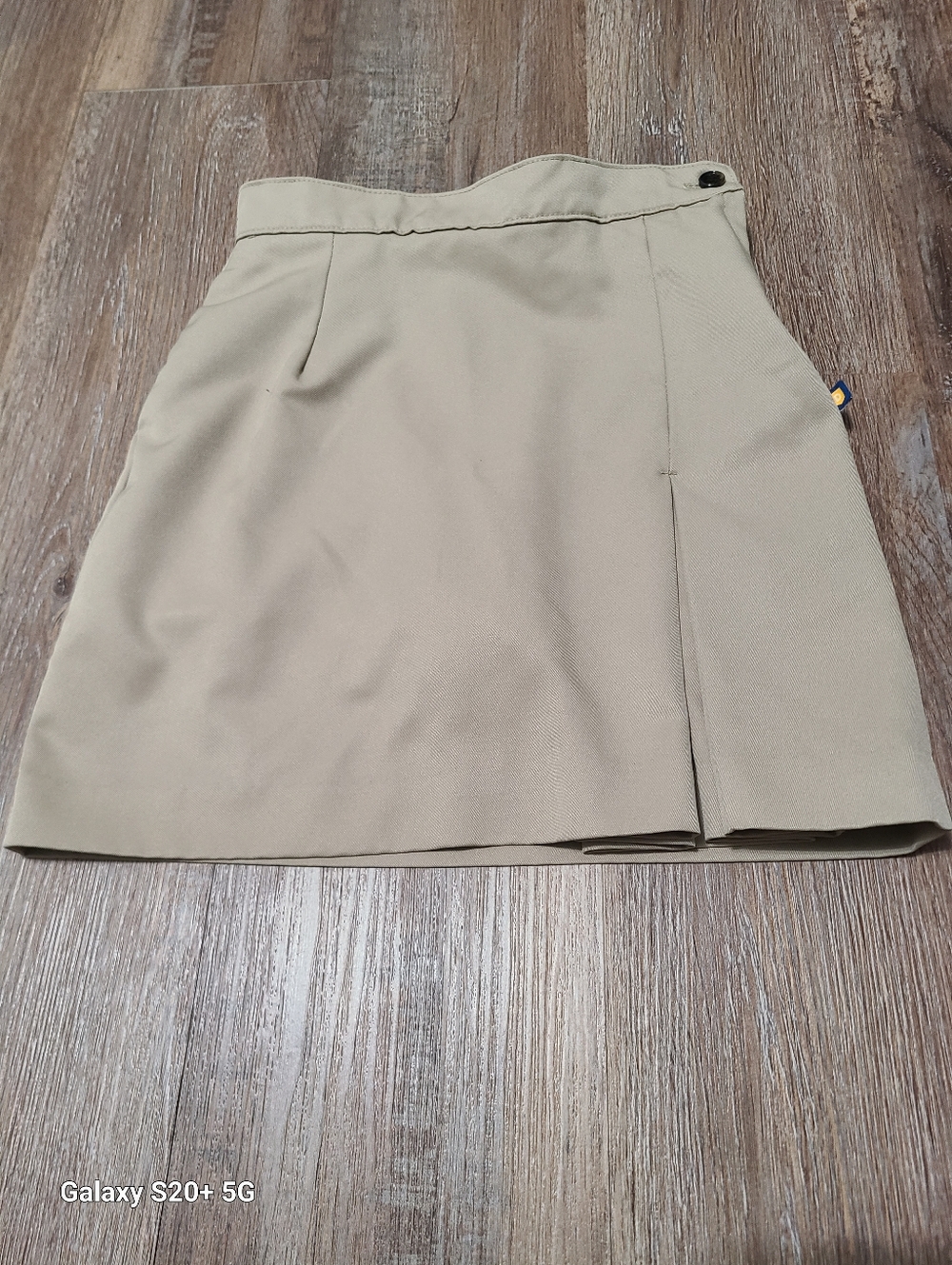 Dennis Uniform Girls Size G8 Performance Side Pleat Skort Khacki